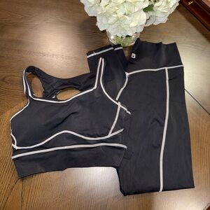 BuffBunny Black and Gray Sports Bra and Leggings Set